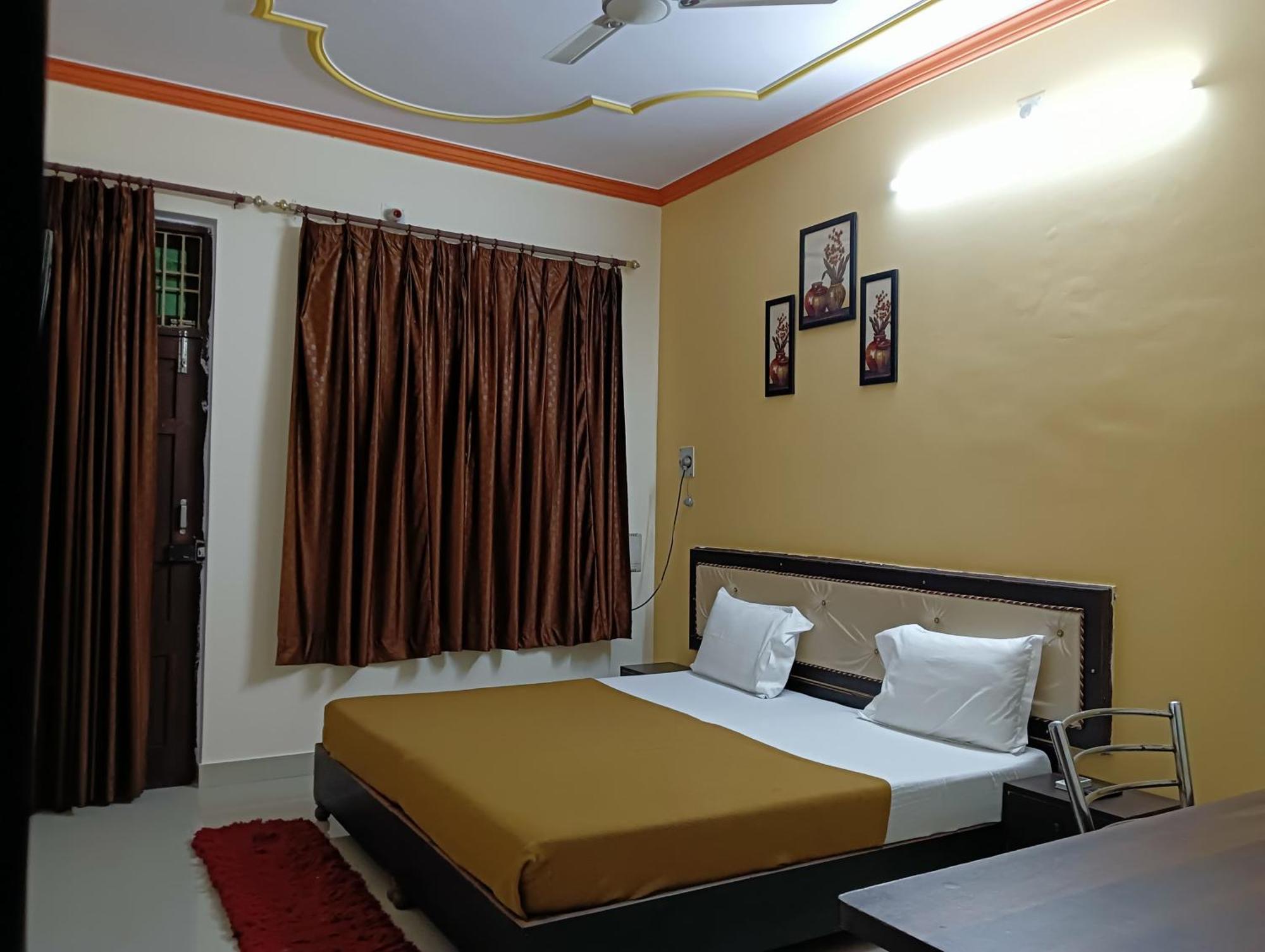 Varuna Palace Varanasi , Near Mandir & Ghat'S エクステリア 写真