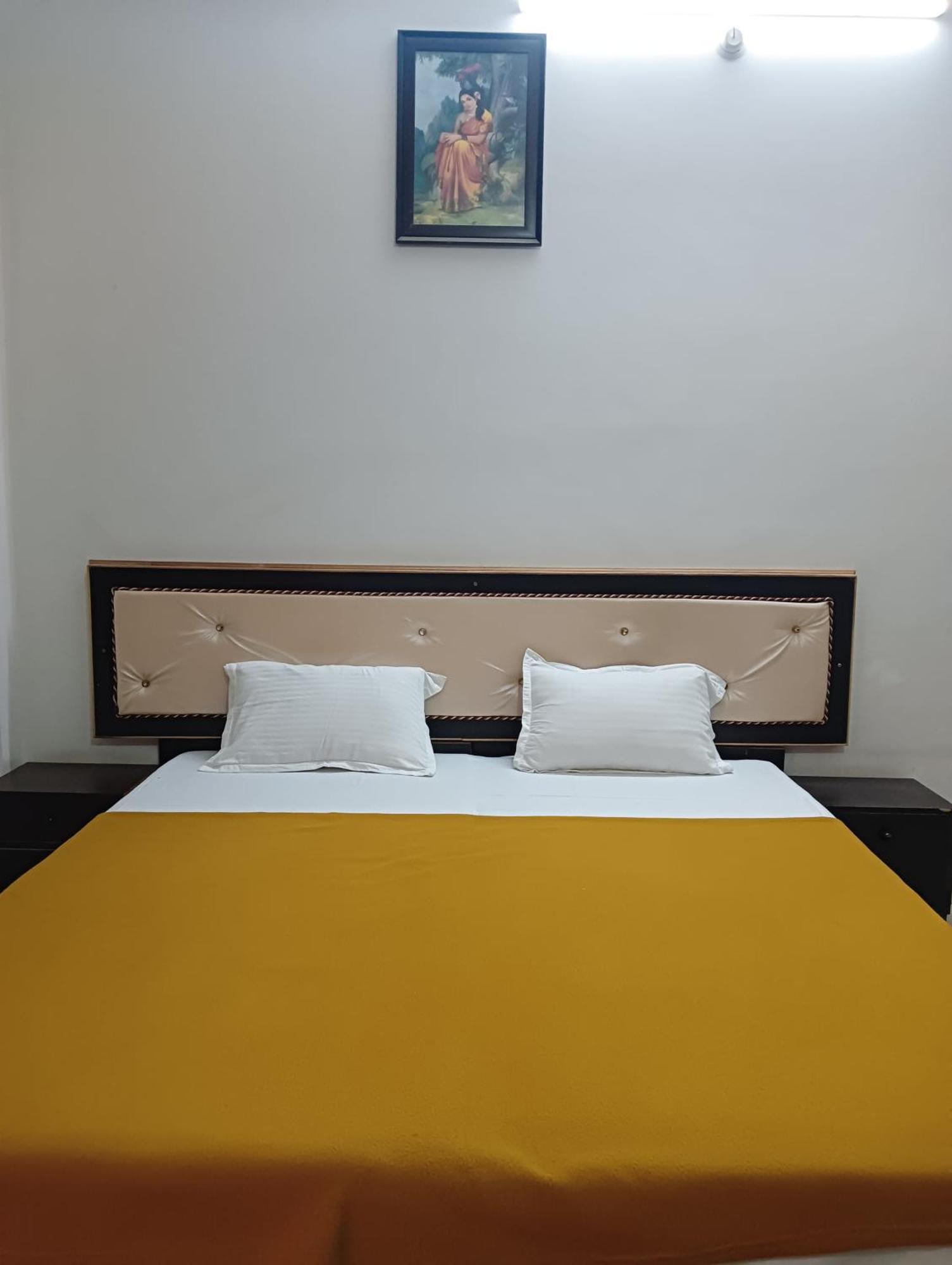 Varuna Palace Varanasi , Near Mandir & Ghat'S エクステリア 写真
