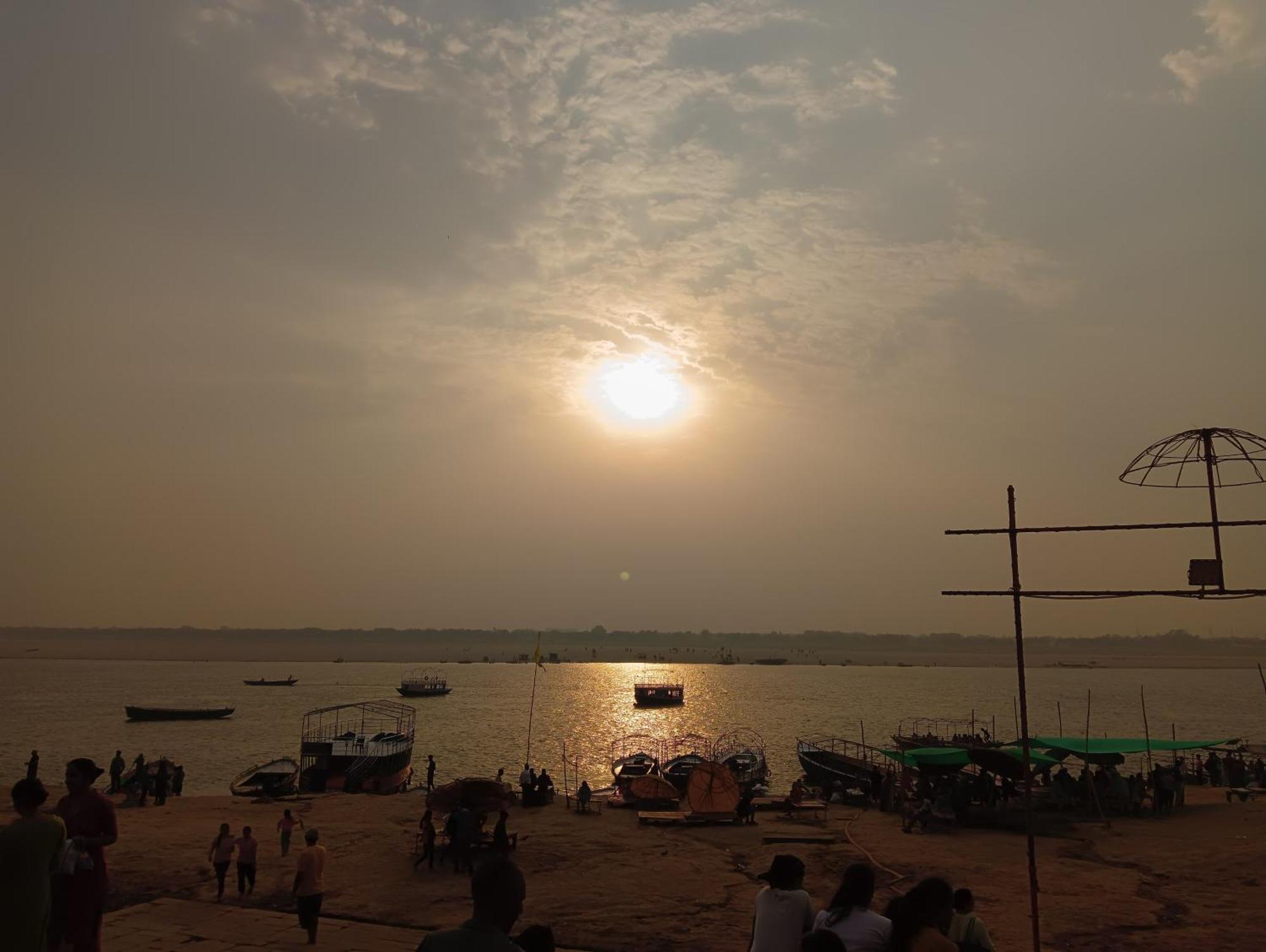 Varuna Palace Varanasi , Near Mandir & Ghat'S エクステリア 写真