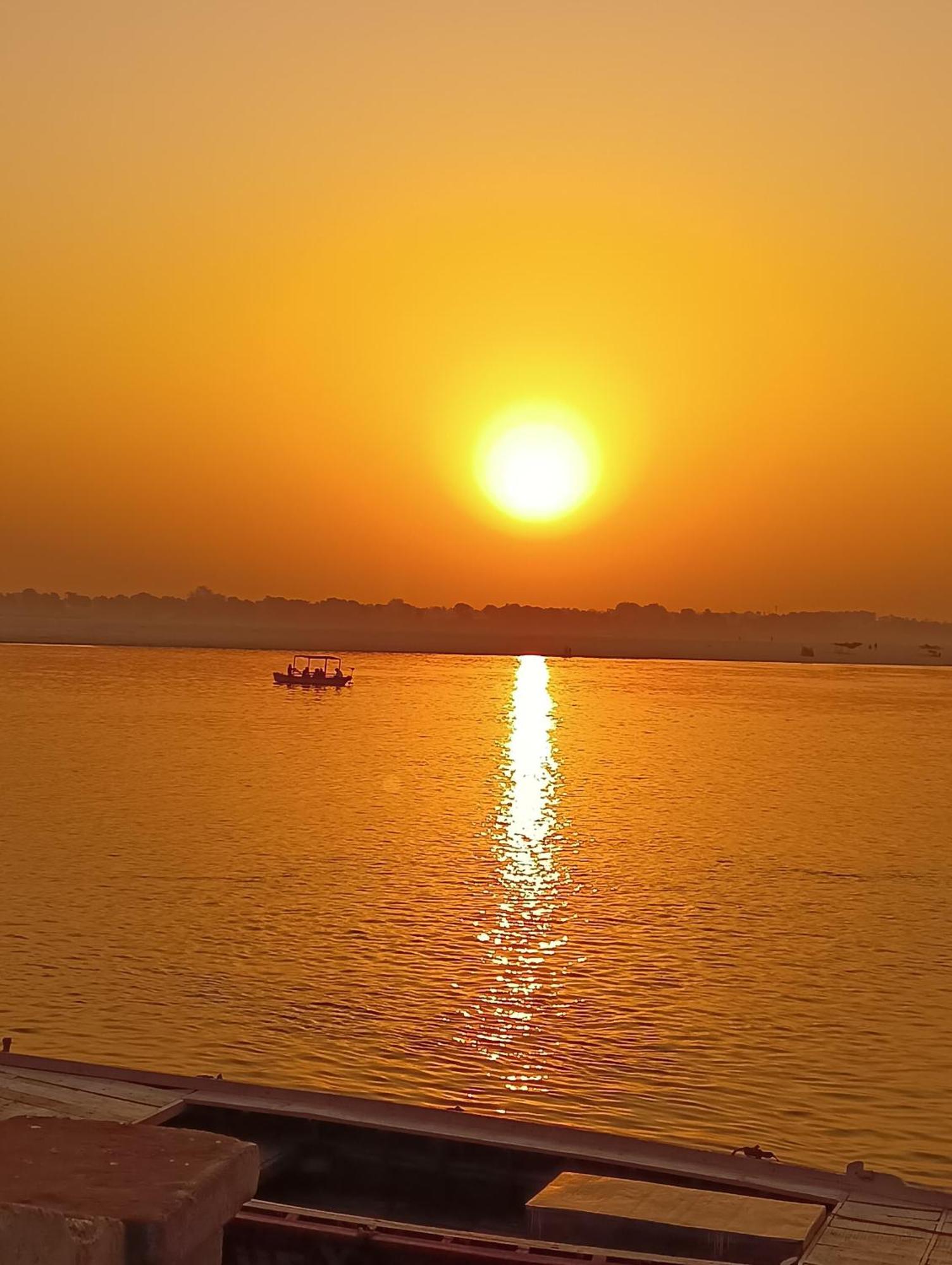 Varuna Palace Varanasi , Near Mandir & Ghat'S エクステリア 写真